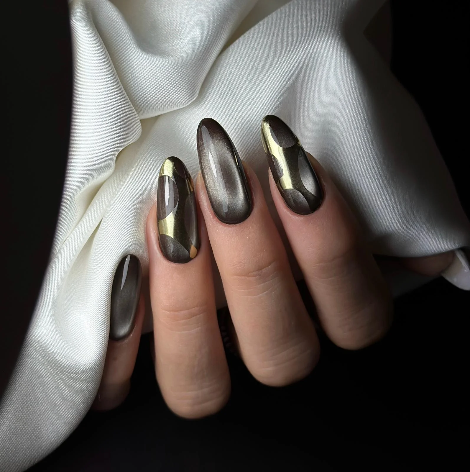 Hola Nail & Beauty - Fethiye Protez Tırnak Salonu